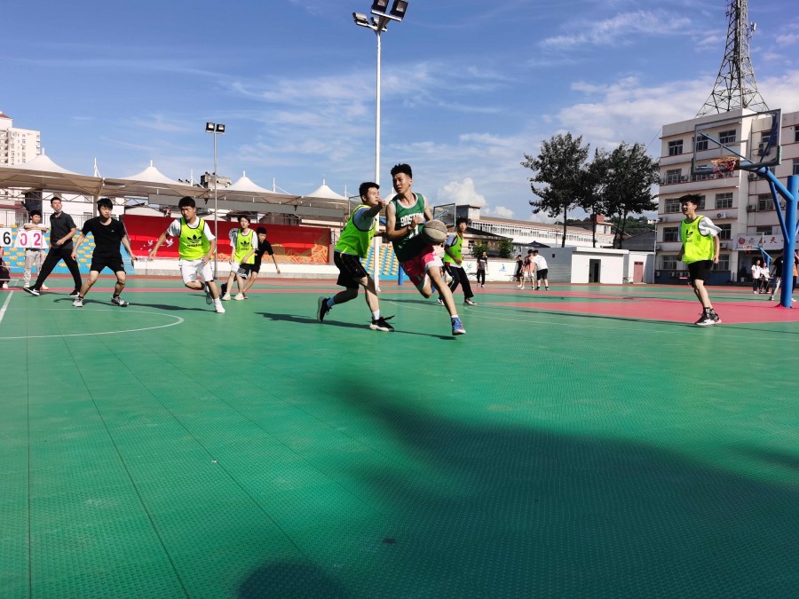 陕西省第二商贸学校校园篮球赛圆满结束